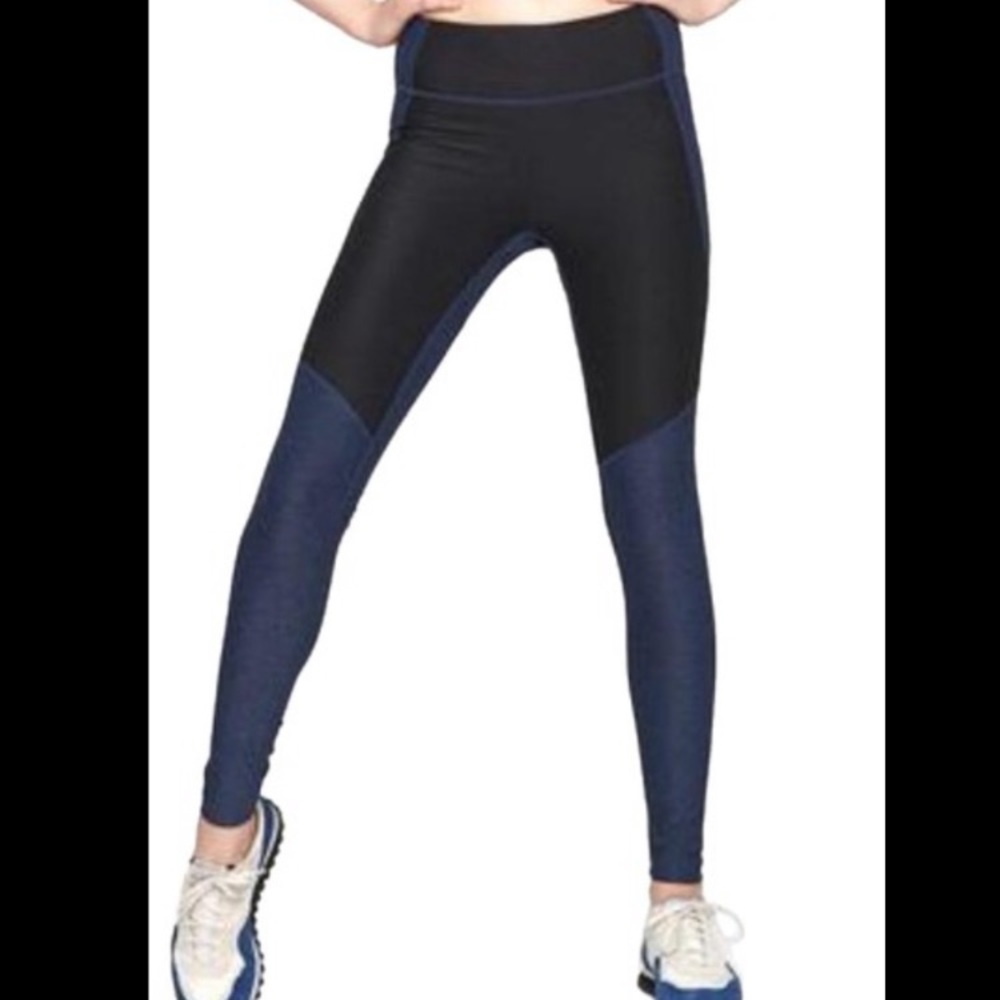 Outdoor Voices 3/4 Warmup Legging Navy/Charcoal S